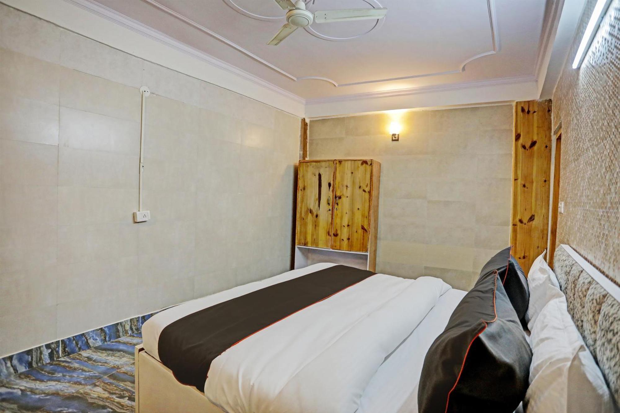 Umen Hotel Nearest Sector 66 诺伊达 外观 照片