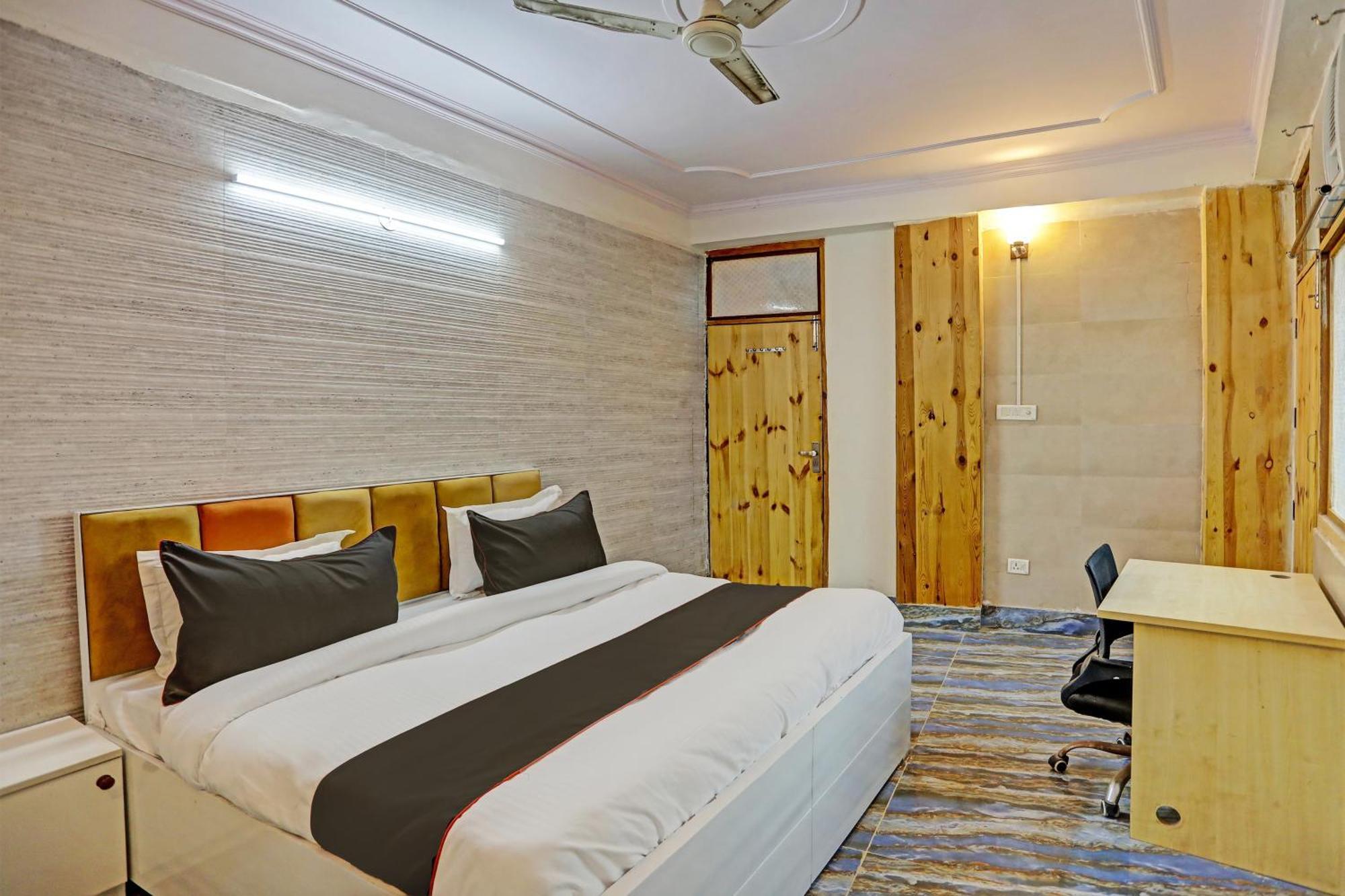 Umen Hotel Nearest Sector 66 诺伊达 外观 照片