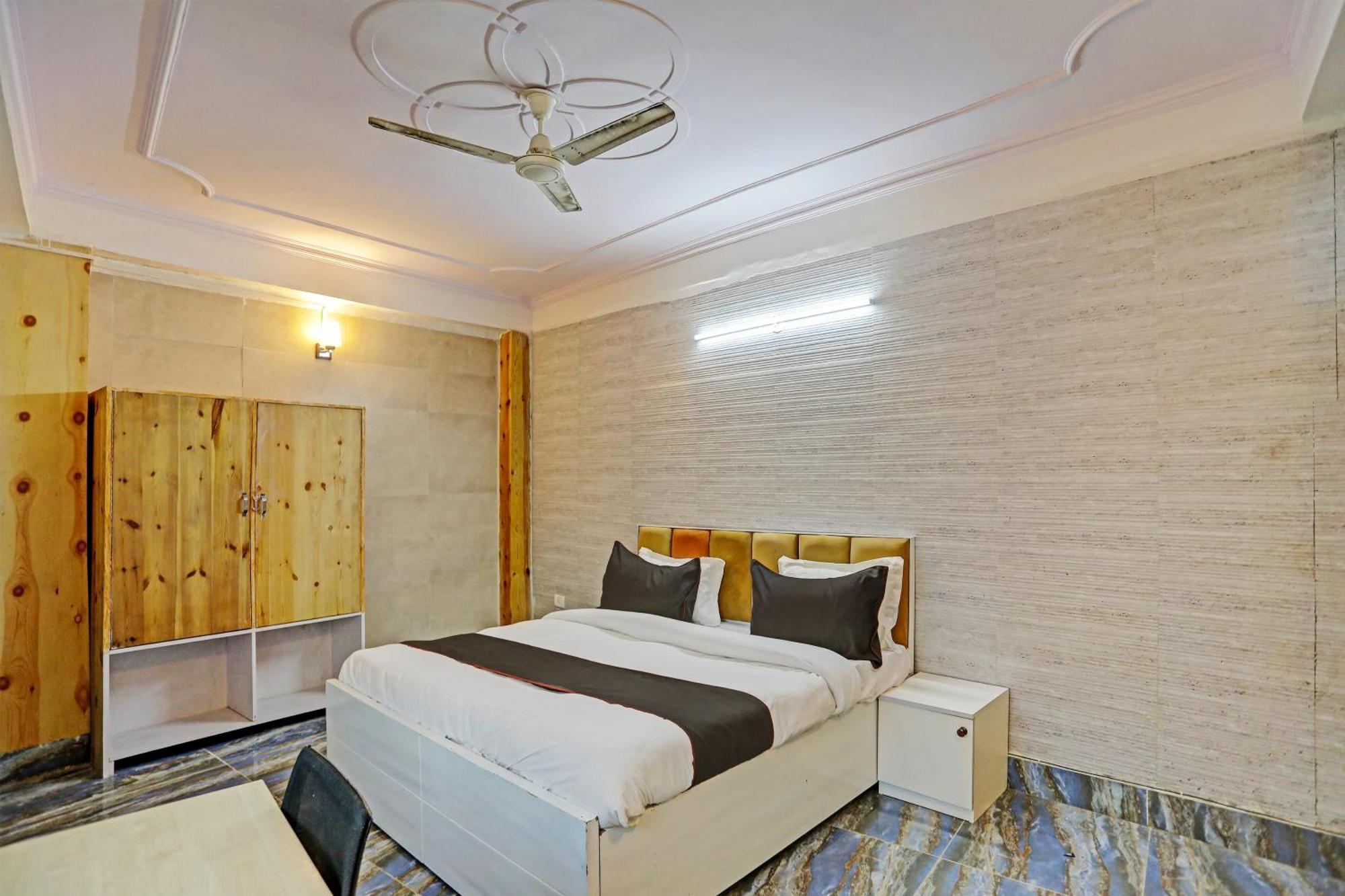 Umen Hotel Nearest Sector 66 诺伊达 外观 照片