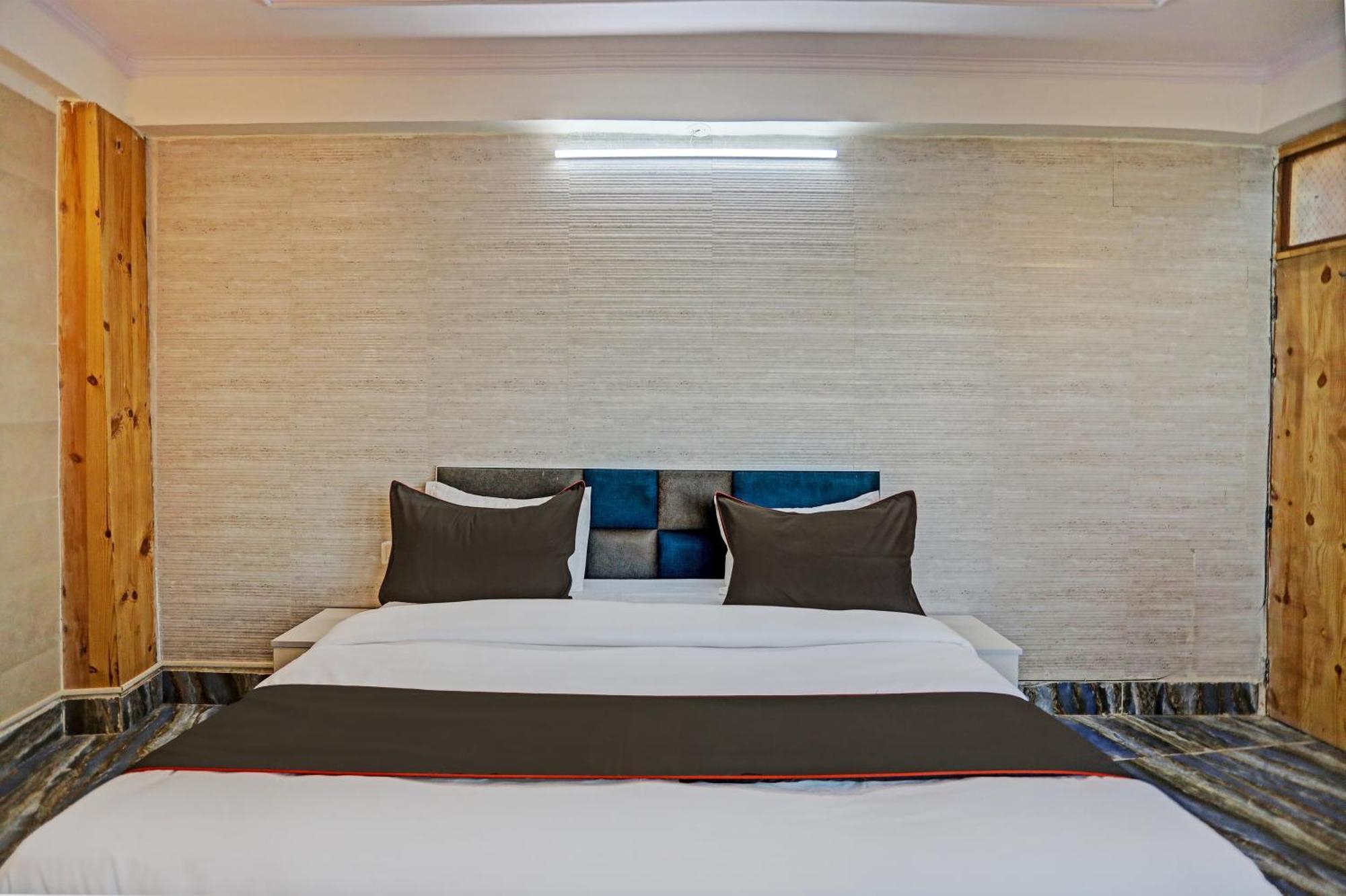 Umen Hotel Nearest Sector 66 诺伊达 外观 照片